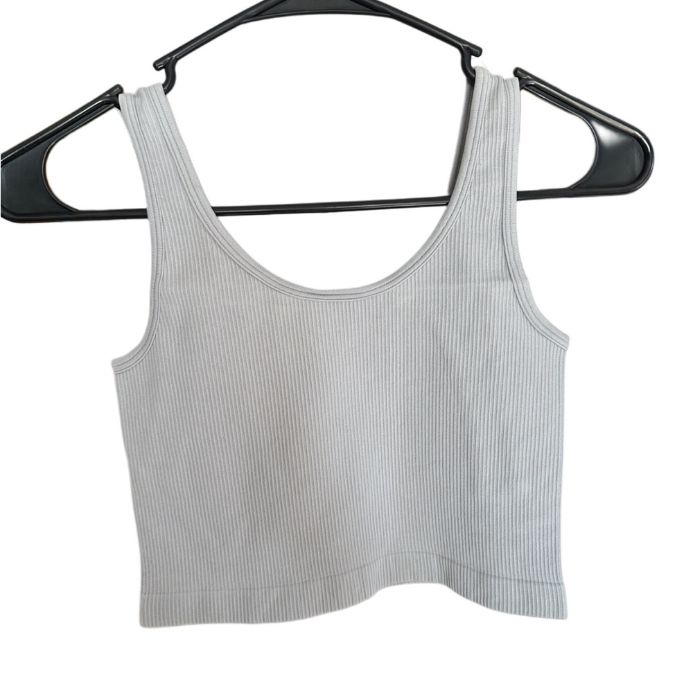Stylish Ribbed Crop Top - Light Gray